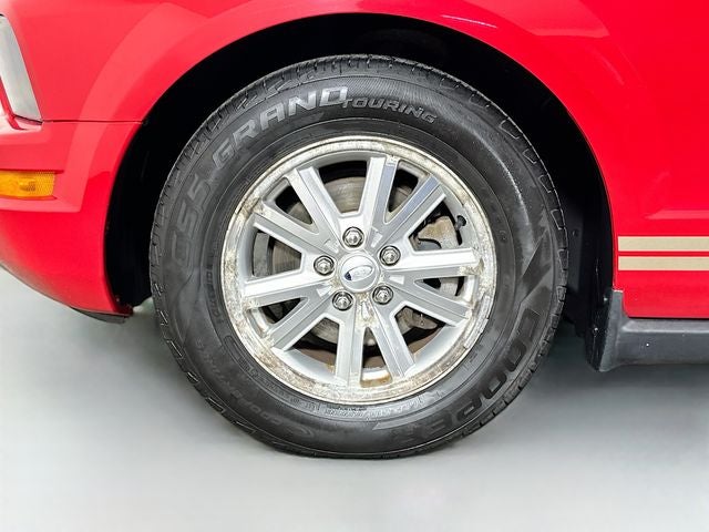 2009 Ford Mustang V6 w/ CLEAN CARFAX