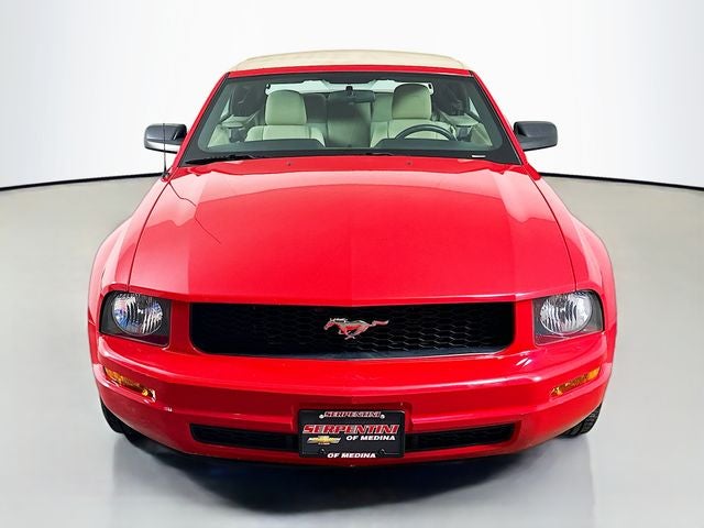 2009 Ford Mustang V6 w/ CLEAN CARFAX