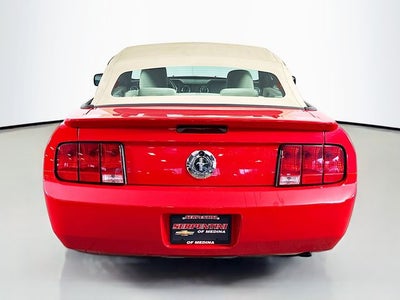 2009 Ford Mustang V6 w/ CLEAN CARFAX