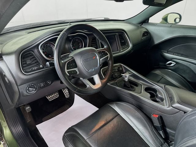 2018 Dodge Challenger SXT w/ COOLED NAPPA LEATHER