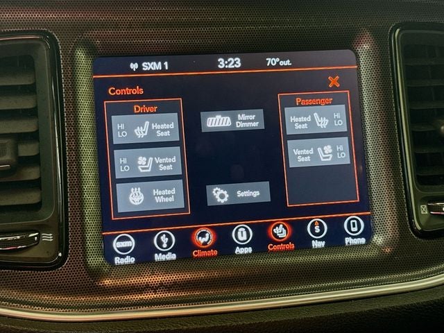 2018 Dodge Challenger SXT w/ COOLED NAPPA LEATHER