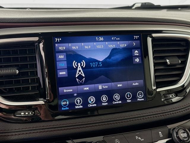 2020 Chrysler Pacifica Limited w/ COOLED LEATHER