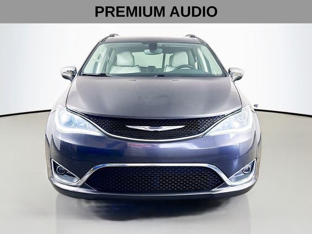 2020 Chrysler Pacifica Limited w/ COOLED LEATHER