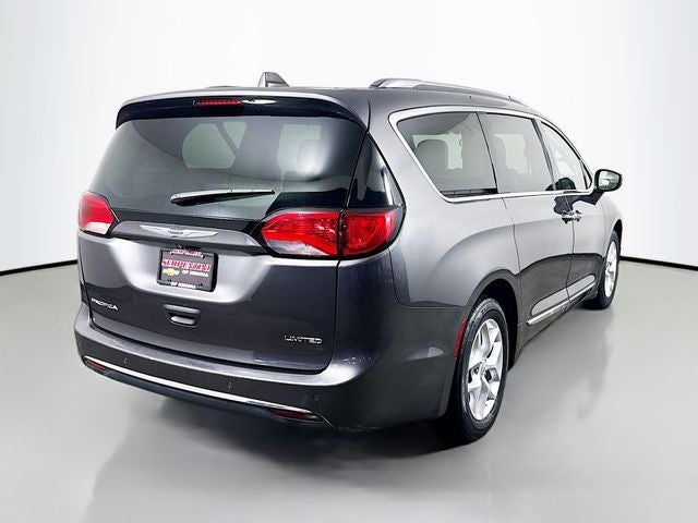 2020 Chrysler Pacifica Limited w/ COOLED LEATHER