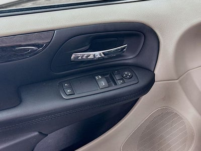 2016 Dodge Grand Caravan SE w/ ONLY 74K MILES