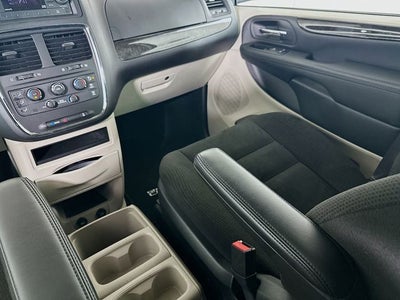 2016 Dodge Grand Caravan SE w/ ONLY 74K MILES