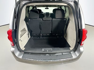 2016 Dodge Grand Caravan SE w/ ONLY 74K MILES