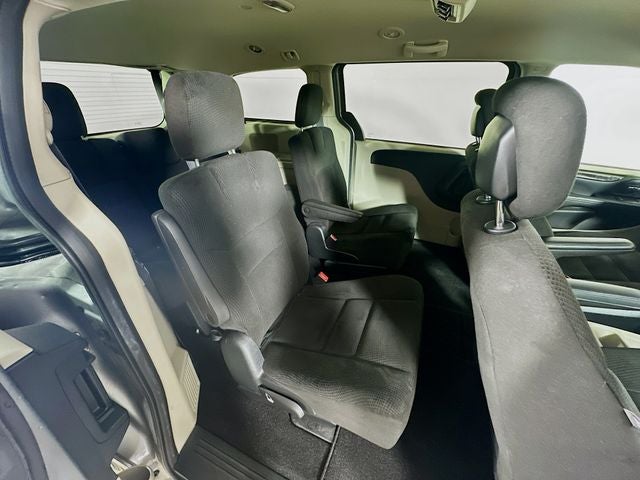 2016 Dodge Grand Caravan SE w/ ONLY 74K MILES