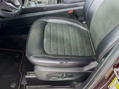 2022 Ford Edge ST Line AWD w/ PANORAMIC SUNROOF