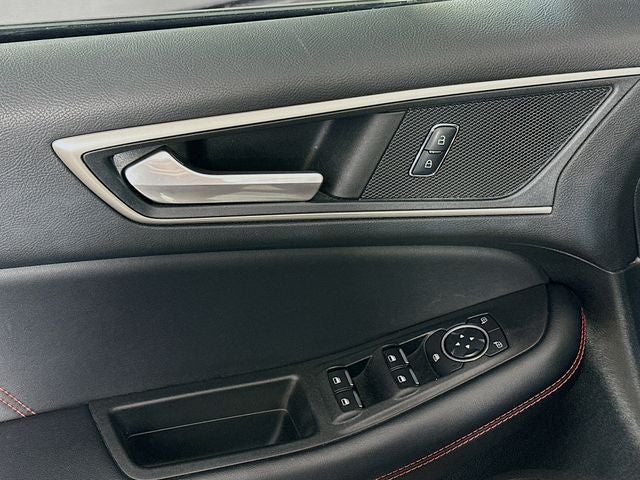 2022 Ford Edge ST Line AWD w/ PANORAMIC SUNROOF