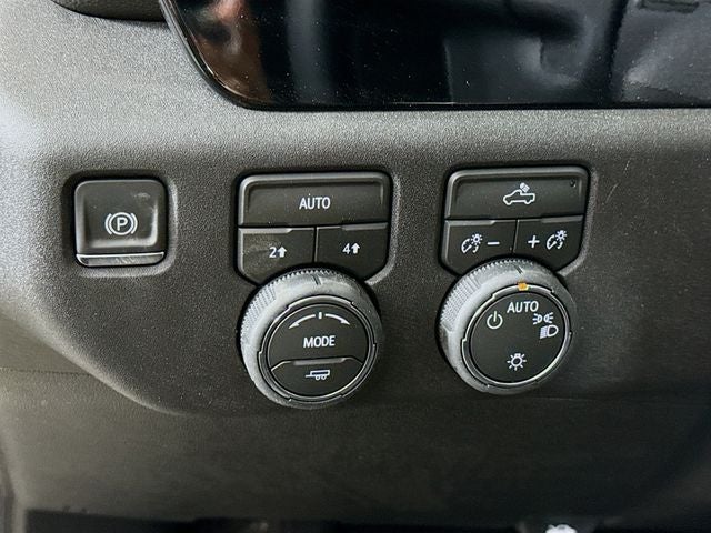 2026 Chevrolet Silverado 1500 LT LT1