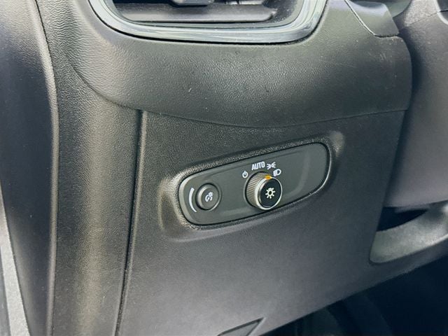 2019 Chevrolet Equinox LT w/ APPLE CARPLAY