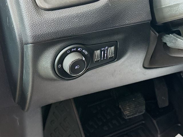 2018 Jeep Compass Trailhawk w/ HEATED SEATS & WHEEL