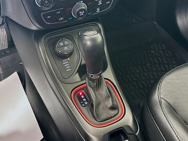 2018 Jeep Compass Trailhawk w/ HEATED SEATS & WHEEL