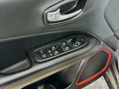 2018 Jeep Compass Trailhawk w/ HEATED SEATS & WHEEL