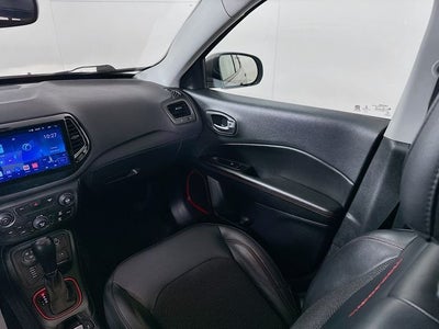 2018 Jeep Compass Trailhawk w/ HEATED SEATS & WHEEL