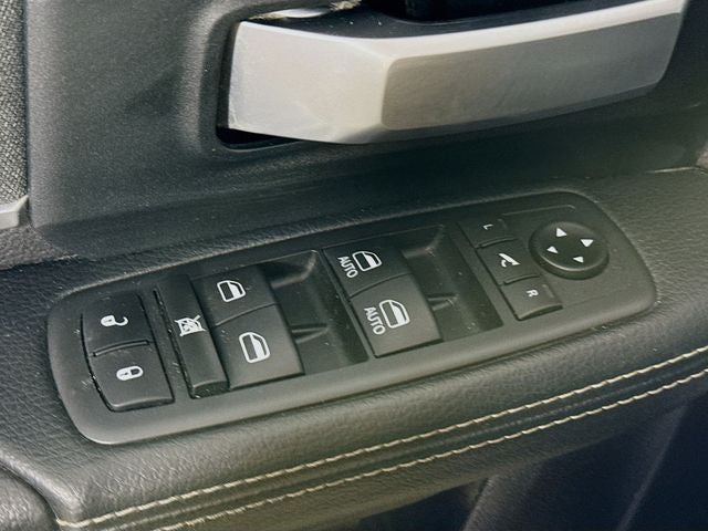 2019 RAM 2500 Big Horn w/ HEATED SEATS