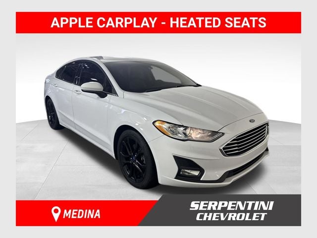 2019 Ford Fusion SE w/ APPLE CARPLAY
