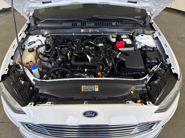 2019 Ford Fusion SE w/ APPLE CARPLAY