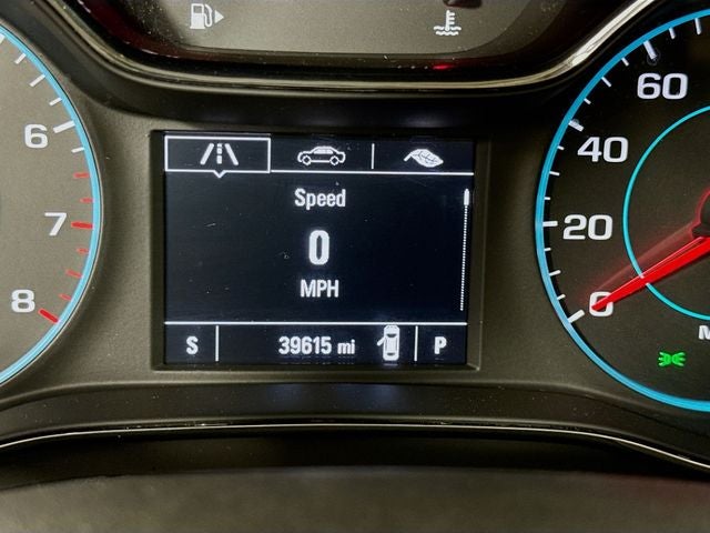 2017 Chevrolet Cruze LT w/ HEATED SEATS