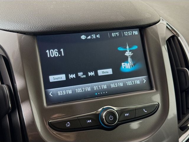 2017 Chevrolet Cruze LT w/ HEATED SEATS