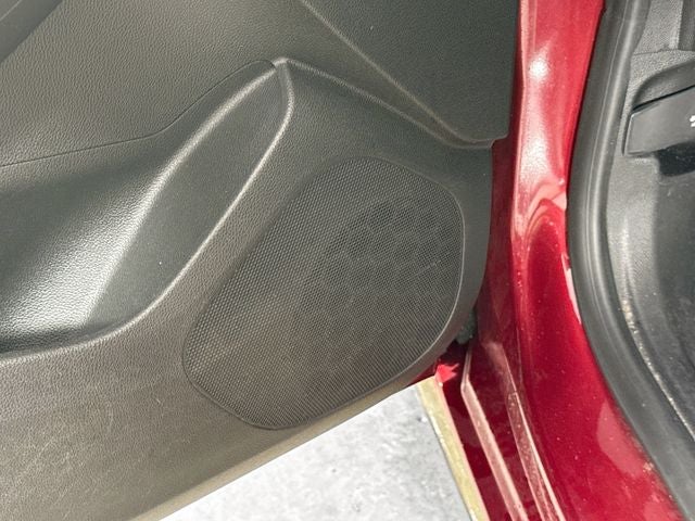 2017 Chevrolet Cruze LT w/ HEATED SEATS