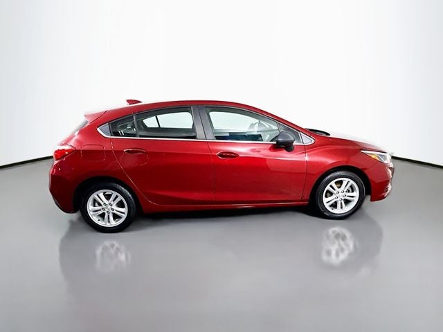 2017 Chevrolet Cruze LT w/ HEATED SEATS