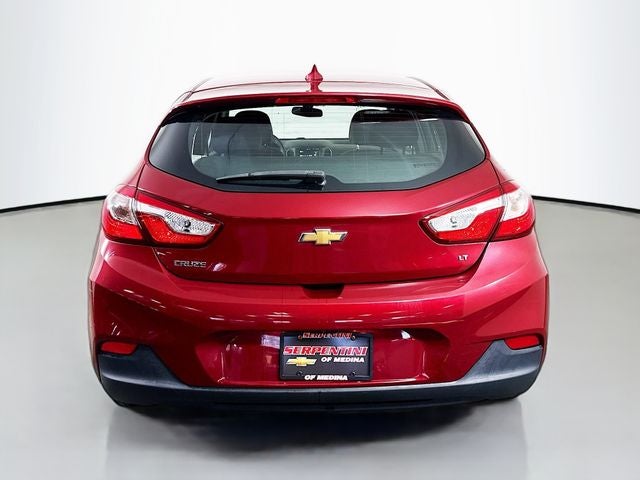 2017 Chevrolet Cruze LT w/ HEATED SEATS