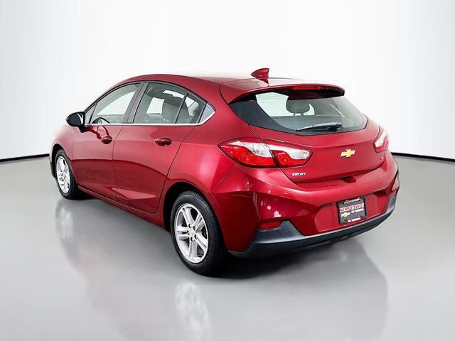 2017 Chevrolet Cruze LT w/ HEATED SEATS