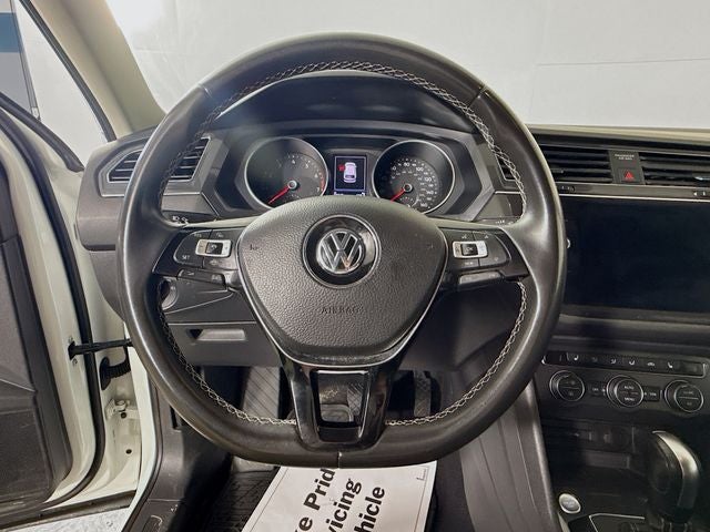 2021 Volkswagen Tiguan 2.0T SE AWD w/ HEATED LEATHER