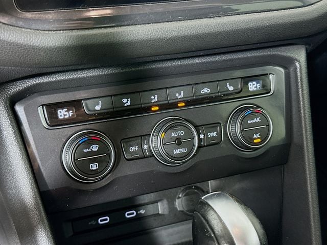 2021 Volkswagen Tiguan 2.0T SE AWD w/ HEATED LEATHER