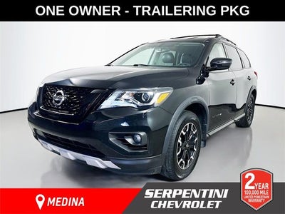 2020 Nissan Pathfinder SV 4WD w/ TRAILERING PKG