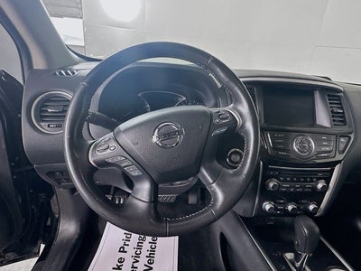 2020 Nissan Pathfinder SV 4WD w/ TRAILERING PKG