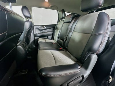 2020 Nissan Pathfinder SV 4WD w/ TRAILERING PKG