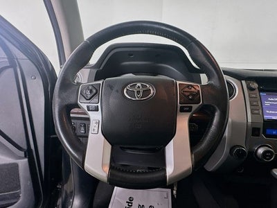 2015 Toyota Tundra Limited CrewMax w/ HEATED LEATHER