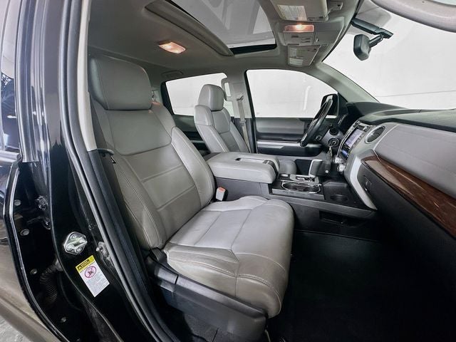2015 Toyota Tundra Limited CrewMax w/ HEATED LEATHER