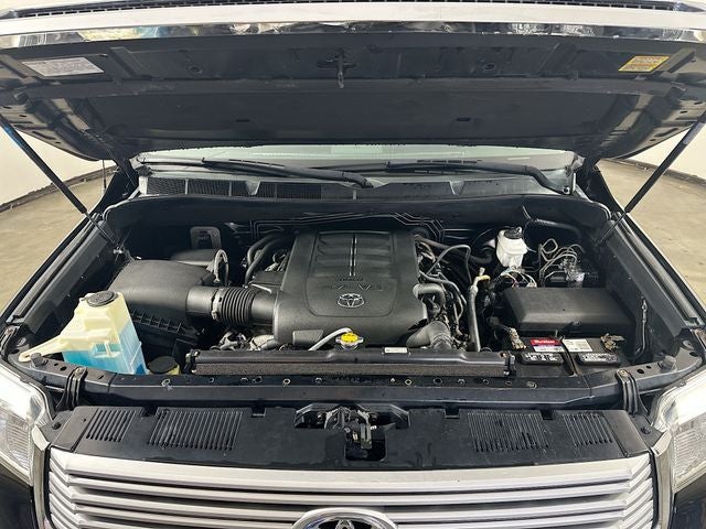 2015 Toyota Tundra Limited CrewMax w/ HEATED LEATHER