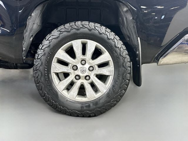 2015 Toyota Tundra Limited CrewMax w/ HEATED LEATHER
