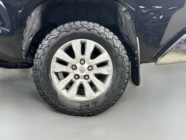 2015 Toyota Tundra Limited CrewMax w/ HEATED LEATHER