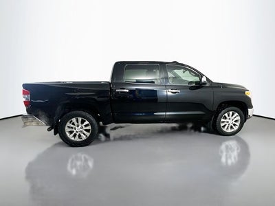 2015 Toyota Tundra Limited CrewMax w/ HEATED LEATHER