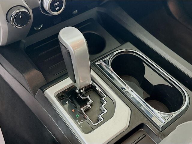 2015 Toyota Tundra Limited CrewMax w/ HEATED LEATHER