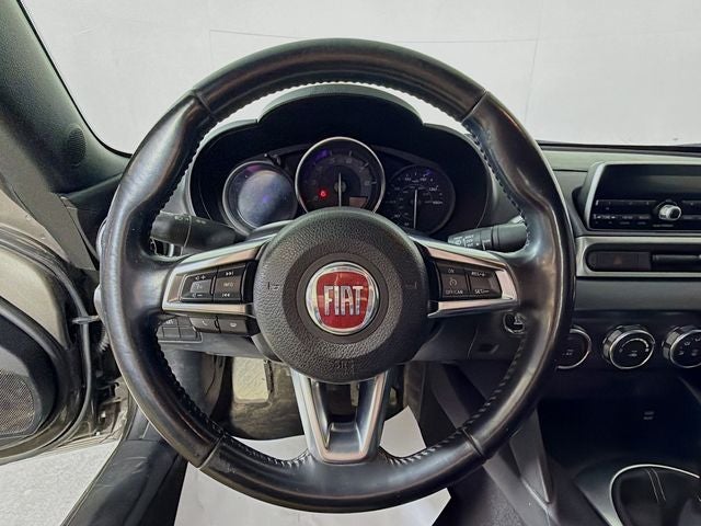 2017 FIAT 124 Spider Classica w/ CLEAN CARFAX