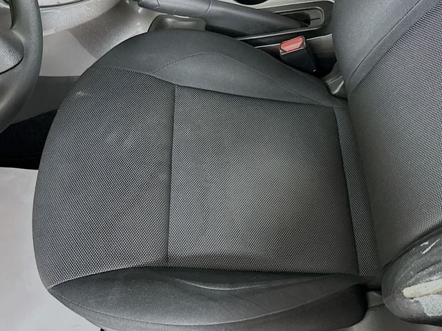 2014 Nissan Juke S AWD w/ ONLY 68K MILES