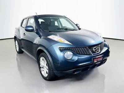 2014 Nissan Juke S AWD w/ ONLY 68K MILES