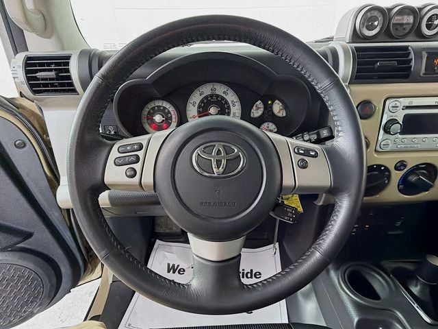2013 Toyota FJ Cruiser 4WD w/ ONLY 51K MILES