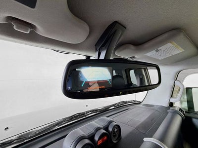 2013 Toyota FJ Cruiser 4WD w/ ONLY 51K MILES