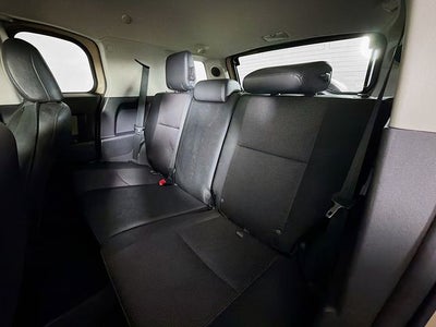 2013 Toyota FJ Cruiser 4WD w/ ONLY 51K MILES