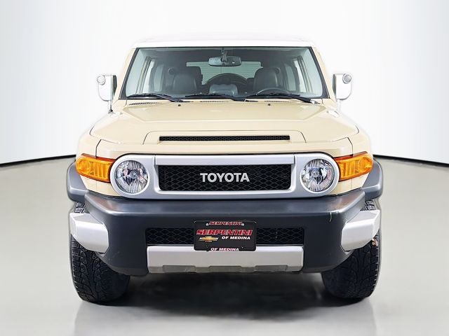 2013 Toyota FJ Cruiser 4WD w/ ONLY 51K MILES