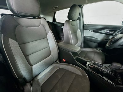 2022 Chevrolet TrailBlazer LT w/ HEATED SEATS