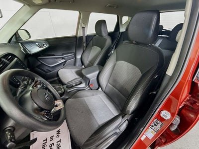 2020 Kia Soul S w/ APPLE CARPLAY